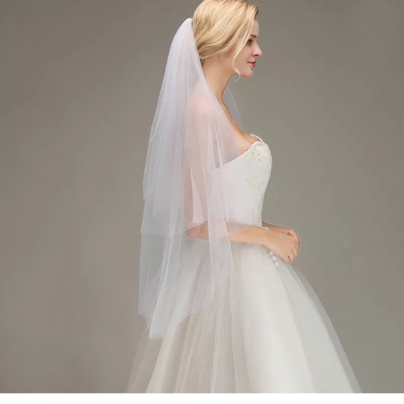 New beautiful 2T fingertip veil fingertip length - Picture 2 of 8